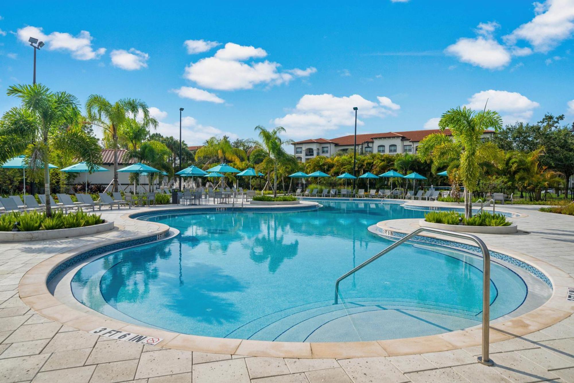 Luxurious Condo W Modern Design, Near Disney Orlando Exterior photo